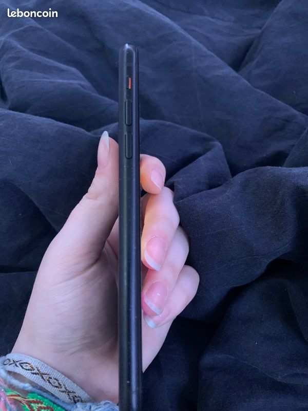 Iphone Xr (image 2)