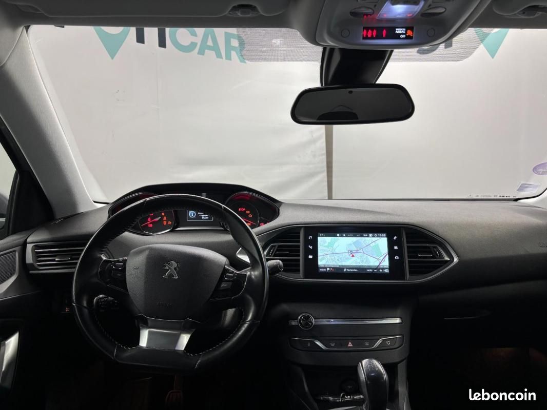 Peugeot 308 1.2 PureTech 110ch S&S BVM5 BC Allure (image 9)