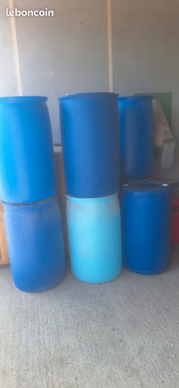 Fût 200 litres (image 1)