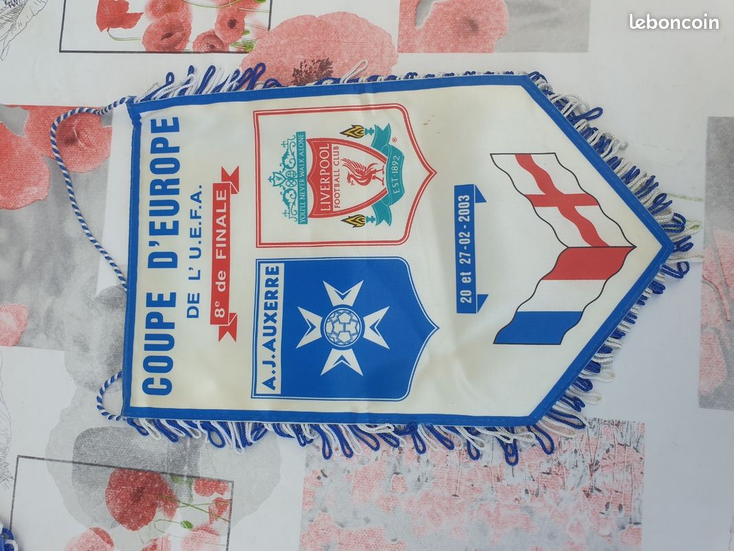 Fanion Vintage AJ Auxerre – Coupe D'Europe 1996 – Rare – Football