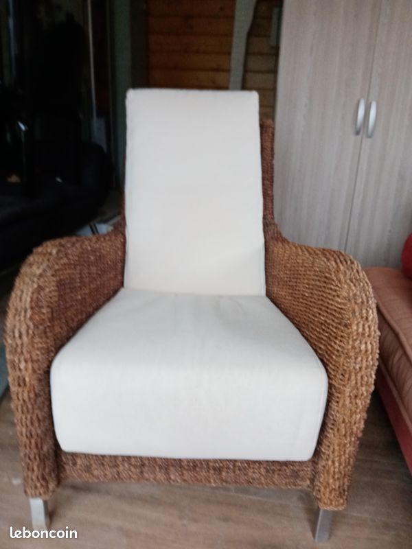 Vends fauteuil de salon osier et métal (image 1)