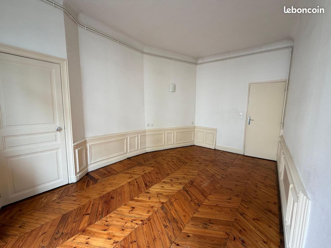 Appartement 2 pièces 62 m² · à Clermont-Ferrand · 62 m² · 700 €/mois