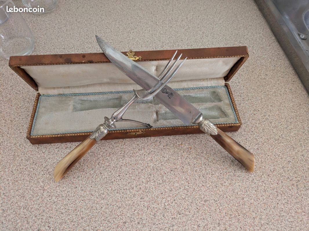 Coffret 12 Couteaux De Table Anciens - Manche Corne - St Joanes Arbots (Occasion)