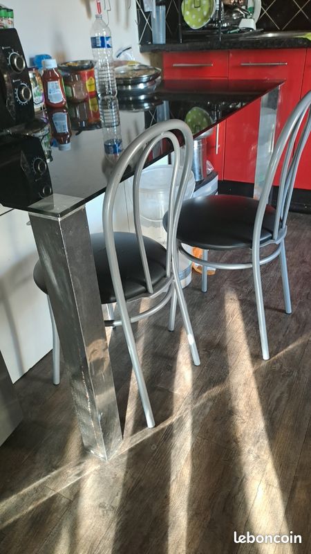 Table cuisine (image 1)