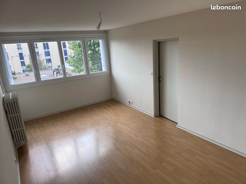 Appartement 2 pièces 50 m² · à Allonnes · 49,6 m² · 75 000 €