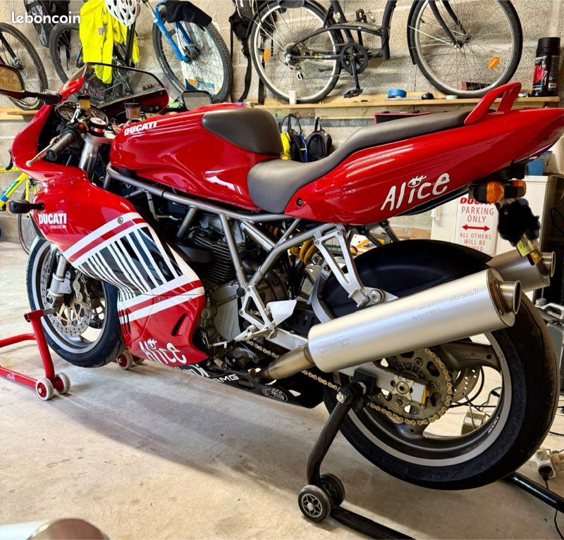 Ducati 900 ssie 12000 km comme neuve Motos