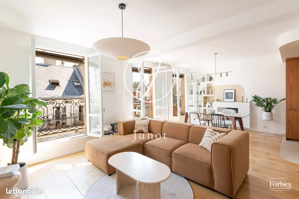 Appartement 3 pièces 70 m² · à Paris · 70 m² · 910 000 €