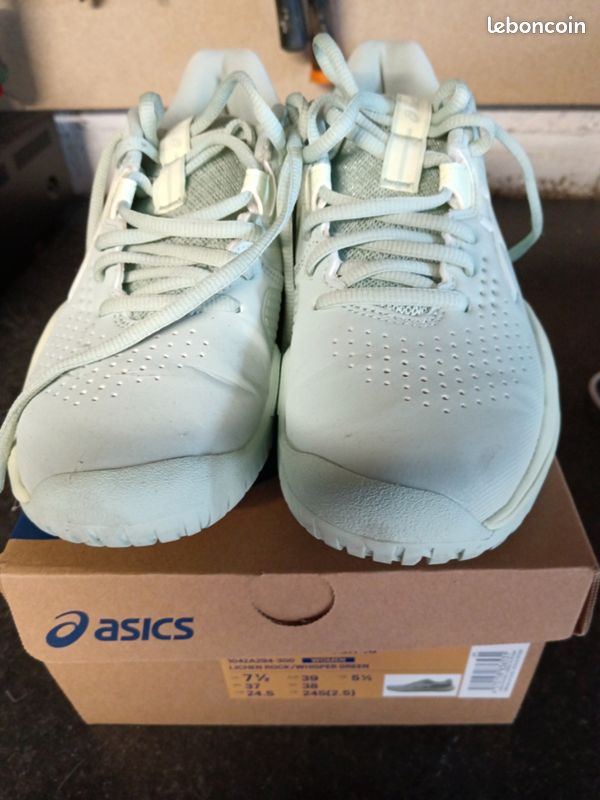 Asics (image 1)