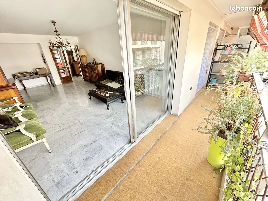 Appartement 3 pièces 79 m² · à Nice · 79 m² · 340 000 €