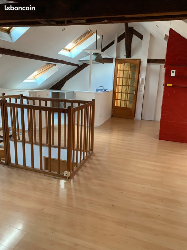 Appartement 5 pièces 100 m² · à Châlons-en-Champagne · 100 m² · 690 €/mois