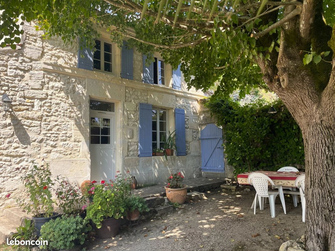 Maison 9 pièces 200 m² · à Écoyeux · 200 m² · 349 800 €