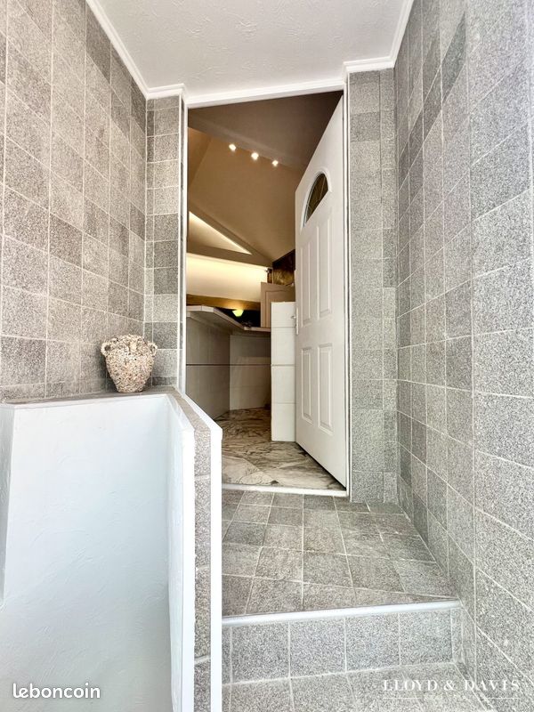Appartement 1 pièce 29 m² · à Antibes · 29 m² · 181 000 €