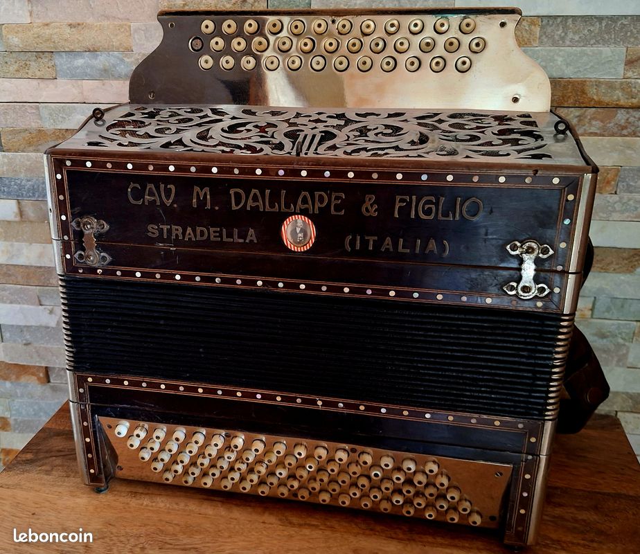 ANCIEN ACCORDEON DALLAPE & FIGLIO. Année 1930 (image 10)
