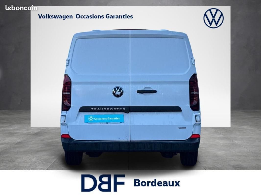 Volkswagen Transporter VAN TDI 170 CH BVA8 4M L1 (image 4)