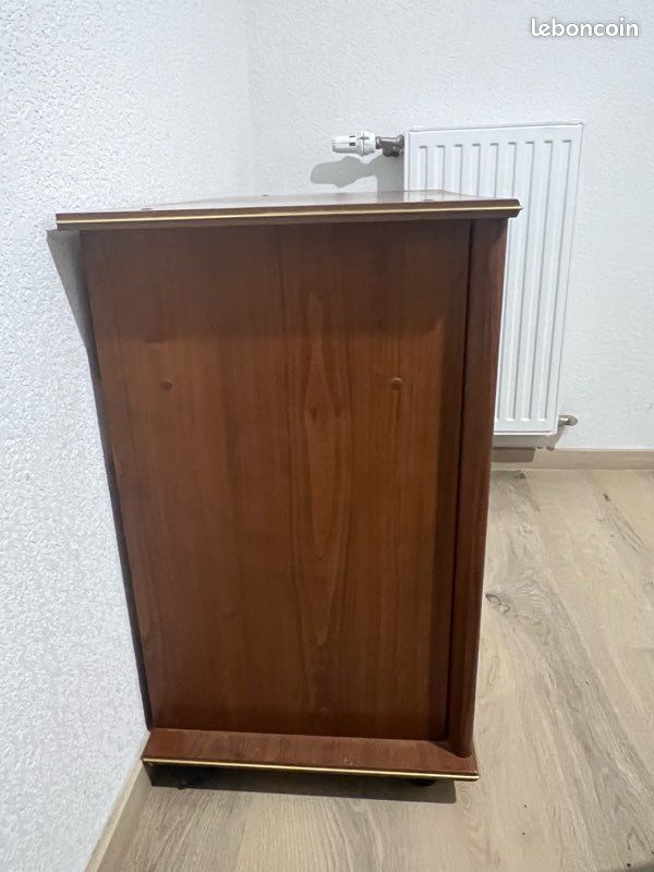 Meuble Telé en bois (image 3)