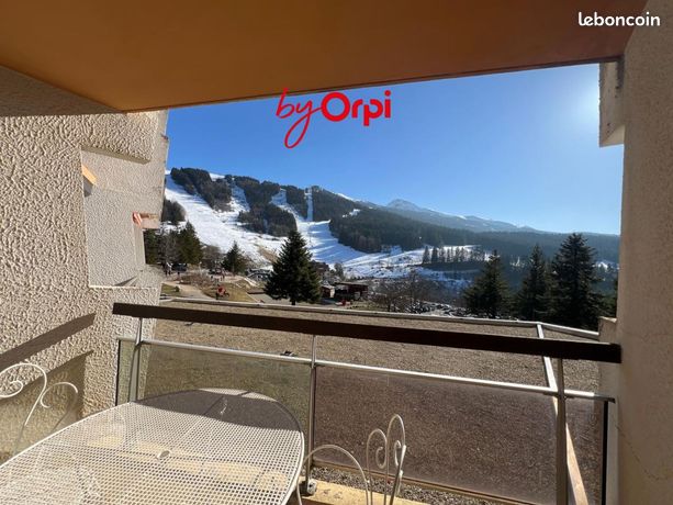 Studio 1 pièce 33 m²