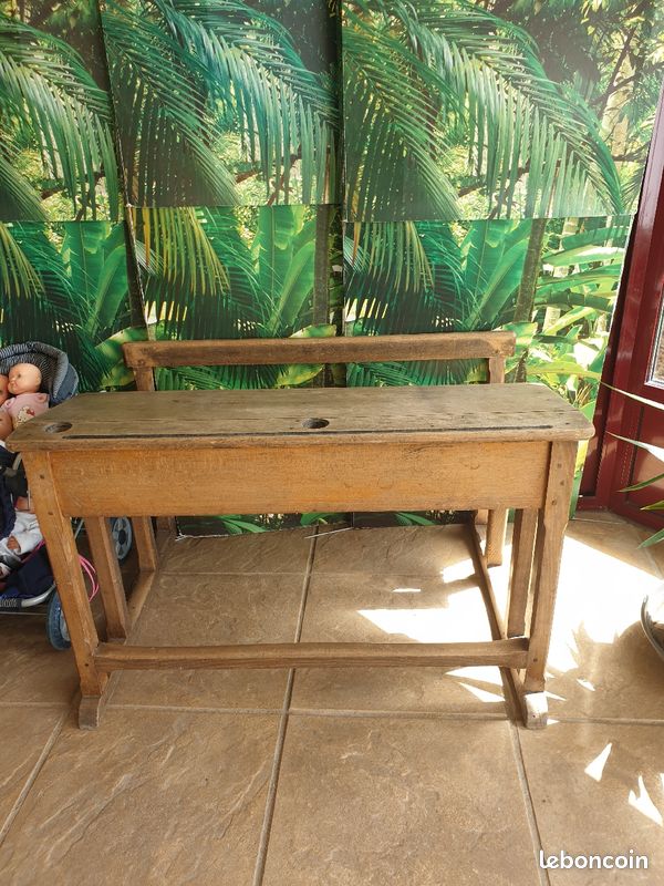 Bureau (image 1)