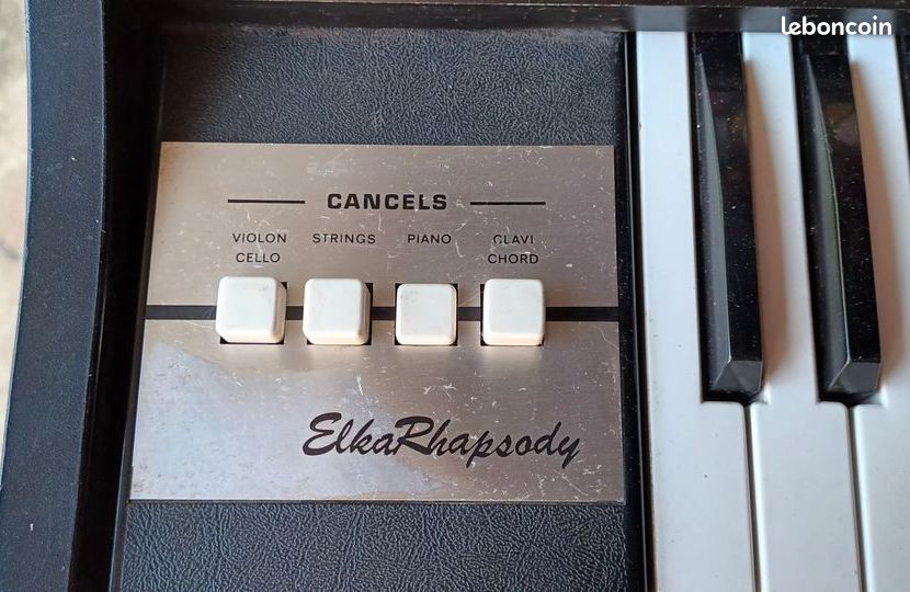 Elka Rhapsody 610 String Machine (image 2)