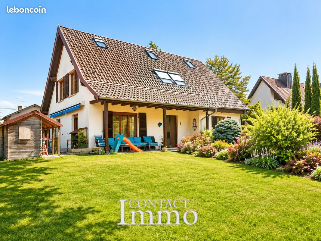 Maison 8 pièces 230 m² · à Oberhausbergen · 230 m² · 875 000 €