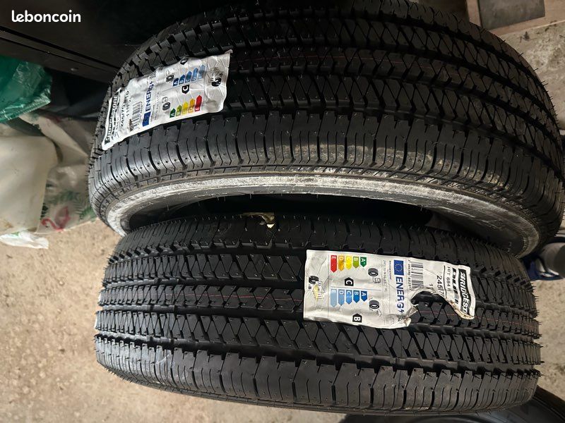 Pneus neufs Bridgestone 245 / 70 / R16 (image 1)
