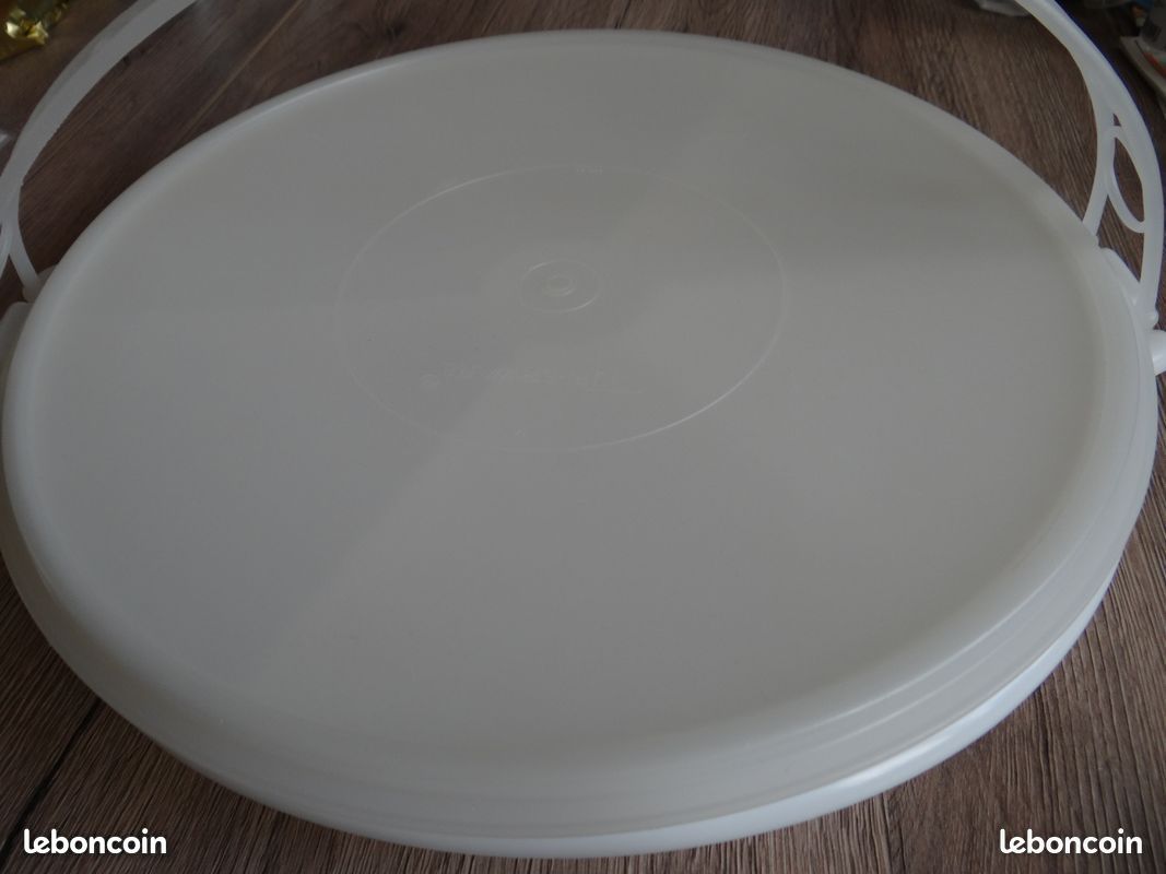 TUPPERWARE VINTAGE PLAT 6 compartiments apéritif entrée 30 cms + couvercle EUR 10,00 - FR