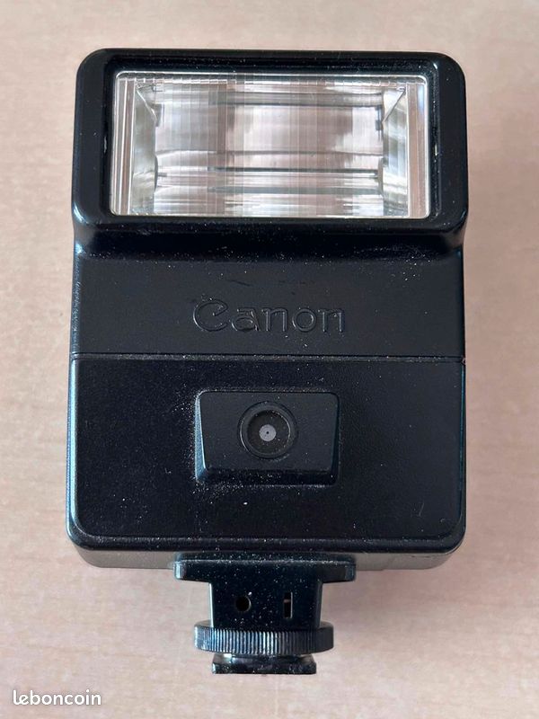 Appareil photo CANON AE-1 + 50mm 1.4 + 2 objectifs TOKINA + Flash (image 6)