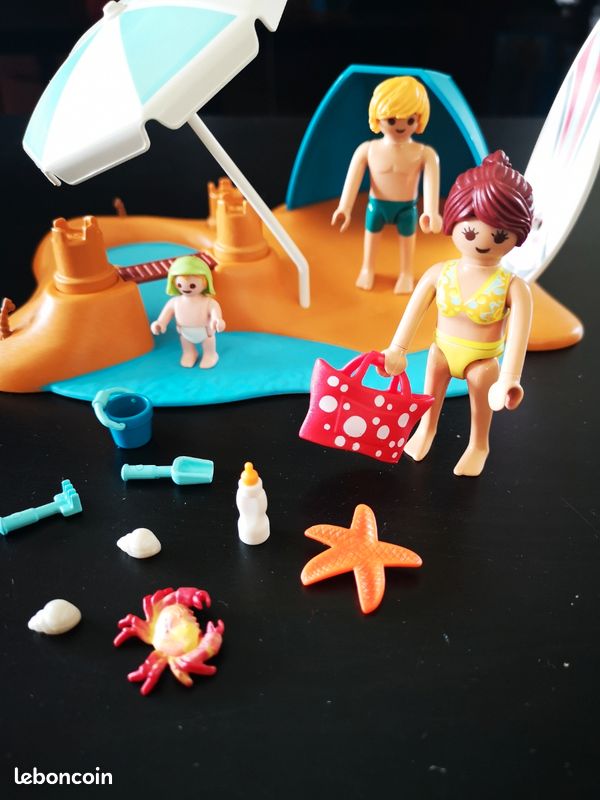 Playmobil - les vacanciers - Personnages + accessoires (image 1)