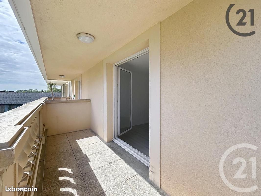 Appartement a louer brie-comte-robert - 3 pièce(s) - 57 m2 - Surfyn