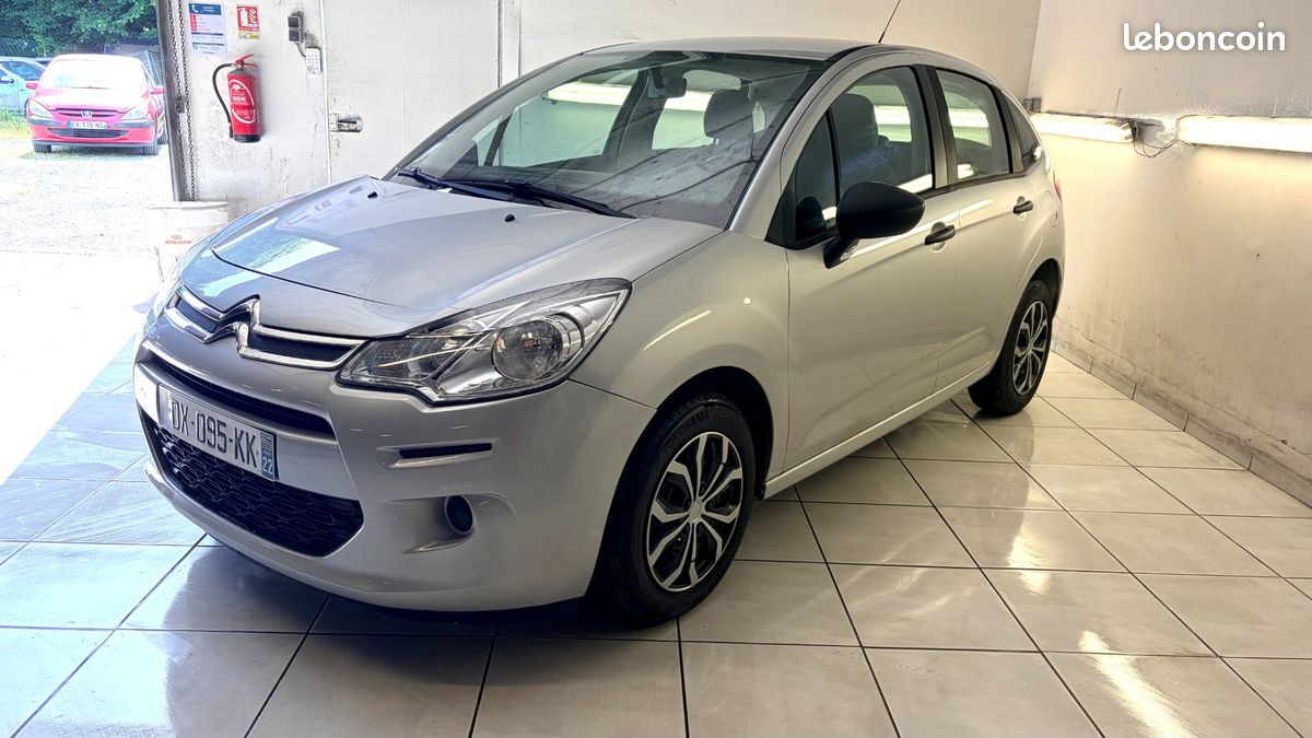Citroën C3 Confort Business A 31.000 KM (image 1)