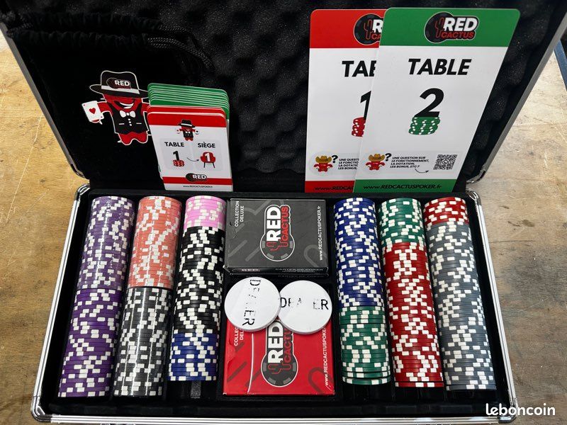 Boîte à Jetons Poker 300 Pièces – Aluminium Noir Mat, 39x21x6 Cm, Porte-poignée, Double Verrou, Pour Adulte