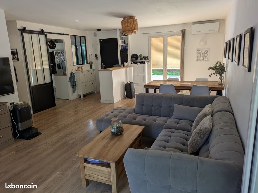 Maison 7 pièces 132 m² · à Saint-Maximin-la-Sainte-Baume · 132 m² · 1 600 €/mois