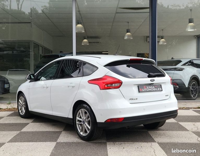 Ford FOCUS 1.0 ECOBOOST 100CH STOP&START TITANIUM (image 3)