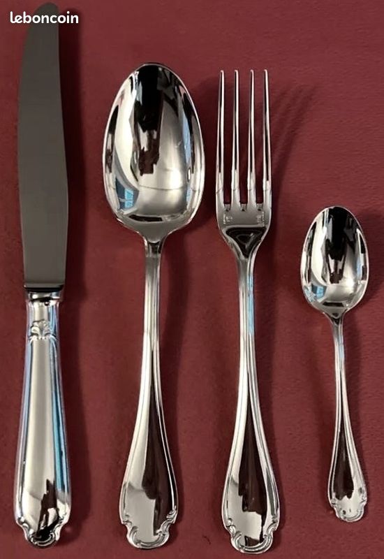 12 Cuillères à Soupe Christofle – Métal Argenté – Modèle Pompadour 2 – Occasion Très Bon état