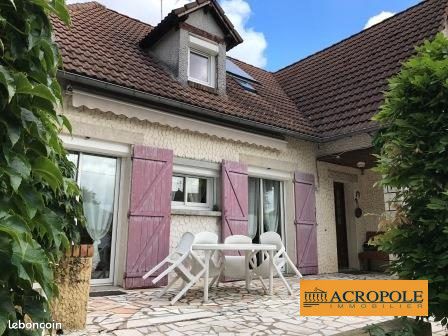 Maison 10 pièces 182 m²