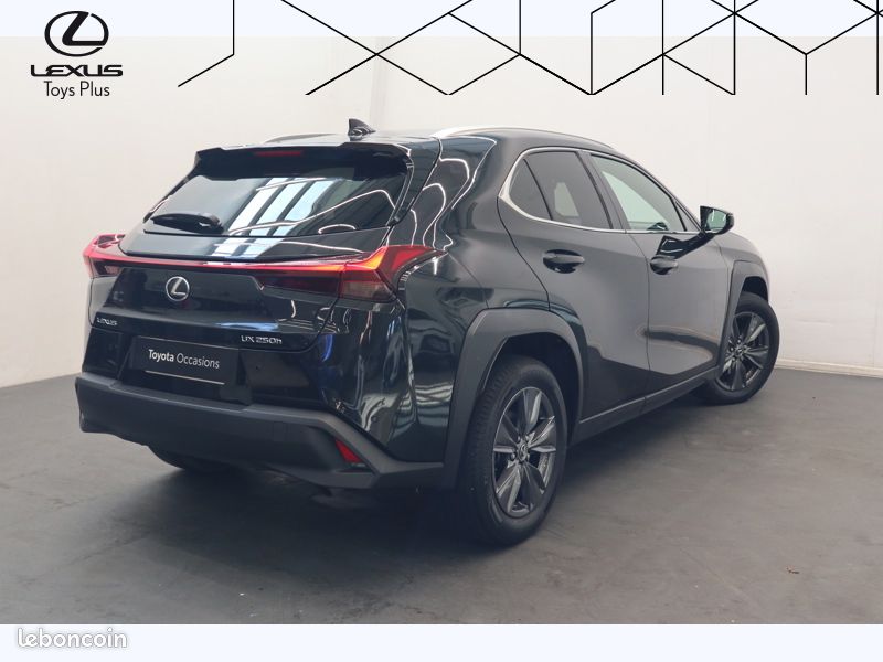 Lexus UX 250H 2WD Luxe techno (image 8)