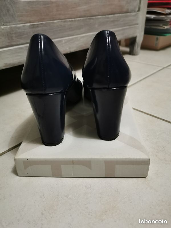 Vends chaussures vernis (image 3)