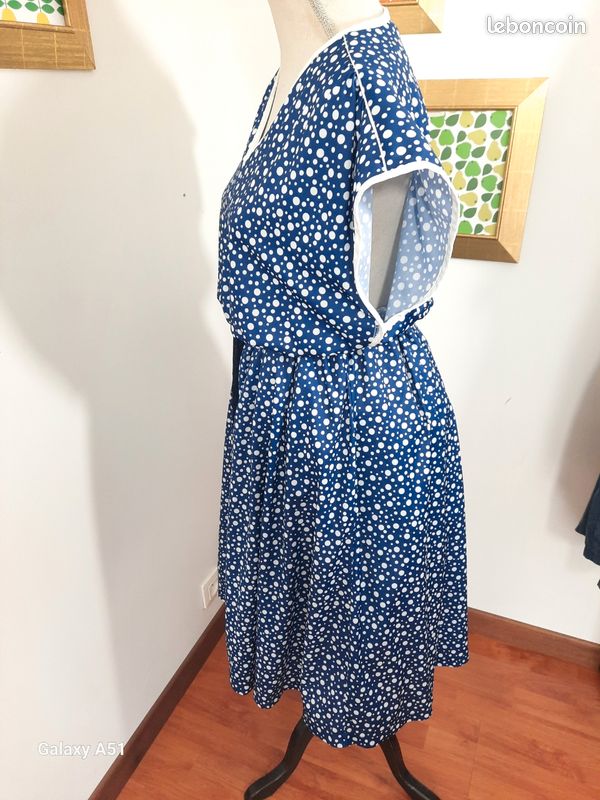 Robe bleu marine à pois blanc année 60 pin-up vintage Vêtements