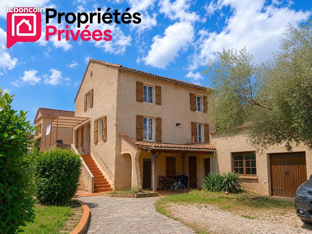 Maison 8 pièces 220 m² · à Cahors · 220 m² · 350 000 €
