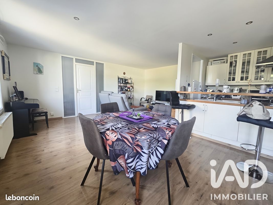 Appartement 2 pièces 54 m² · à Saint-Ouen-l'Aumône · 54 m² · 178 000 €