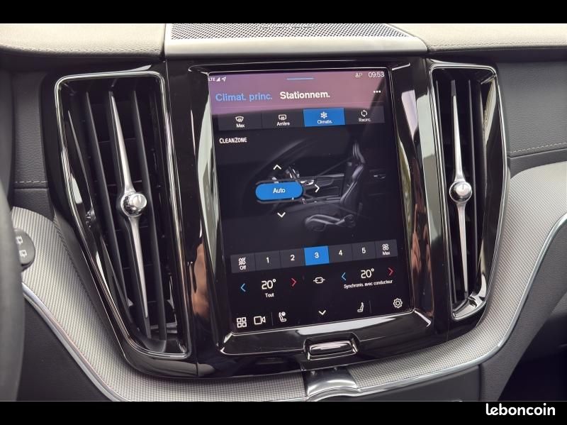 Volvo XC60 T6 Hybride Rechargeable 253 + 145ch Ultra Style Dark Geartronic 8 AWD (image 28)