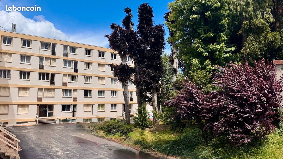 Appartement 3 pièces 67 m² · à Vichy · 67 m² · 100 000 €