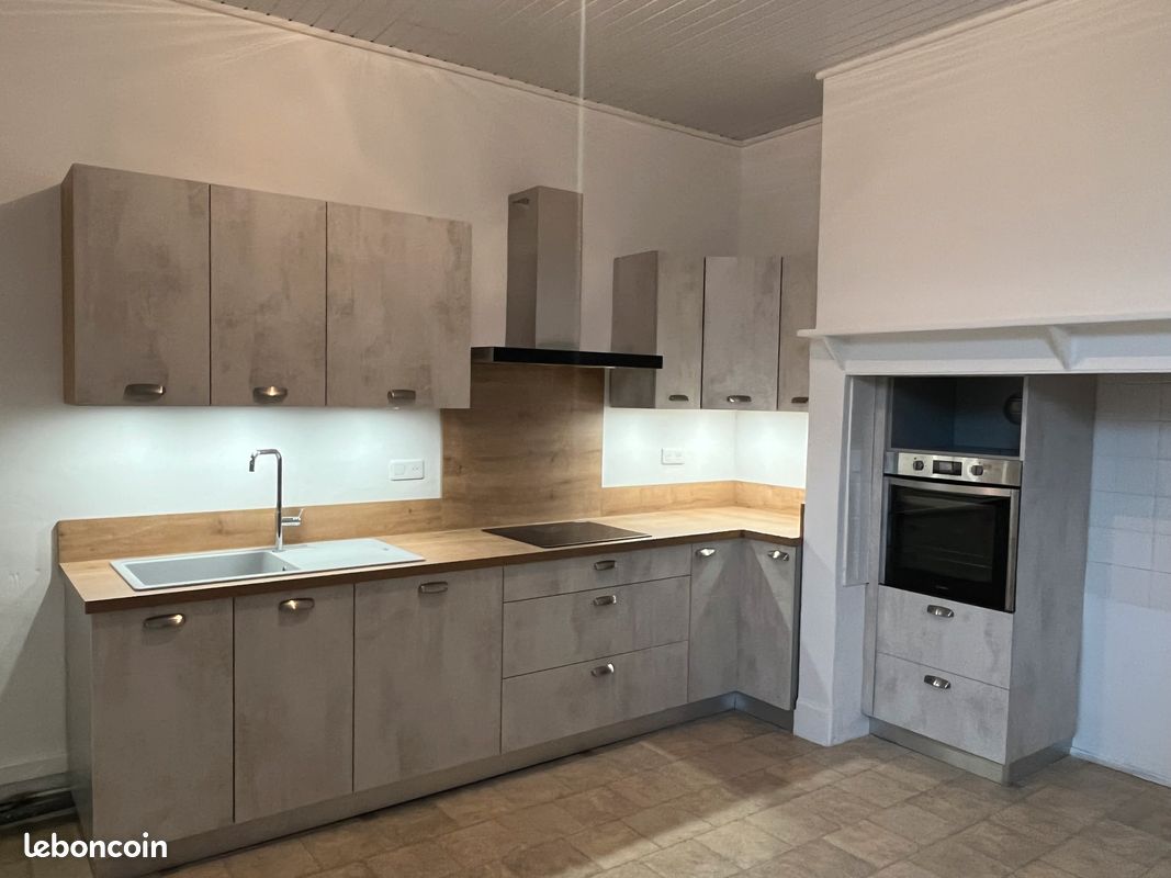 Maison 3 pièces 68 m² · à Pern-Lhospitalet · 68 m² · 500 €