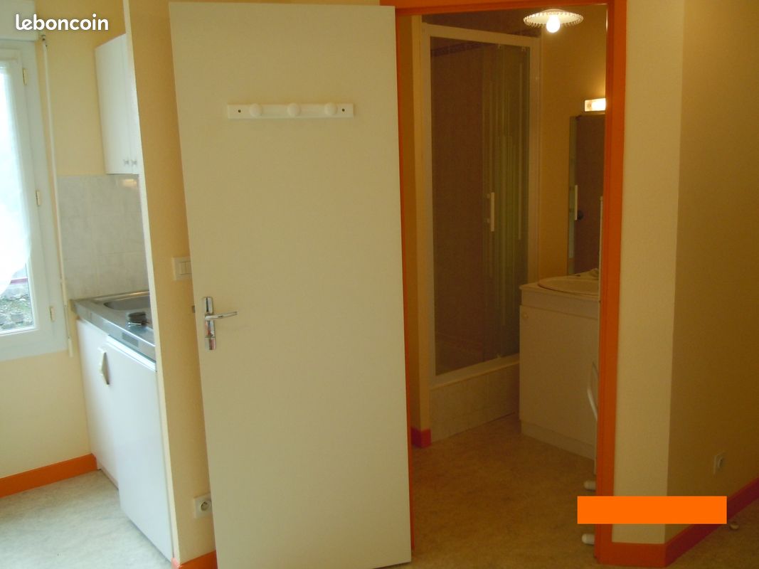 Loue studio - Poitiers 86000 (image principale 1)