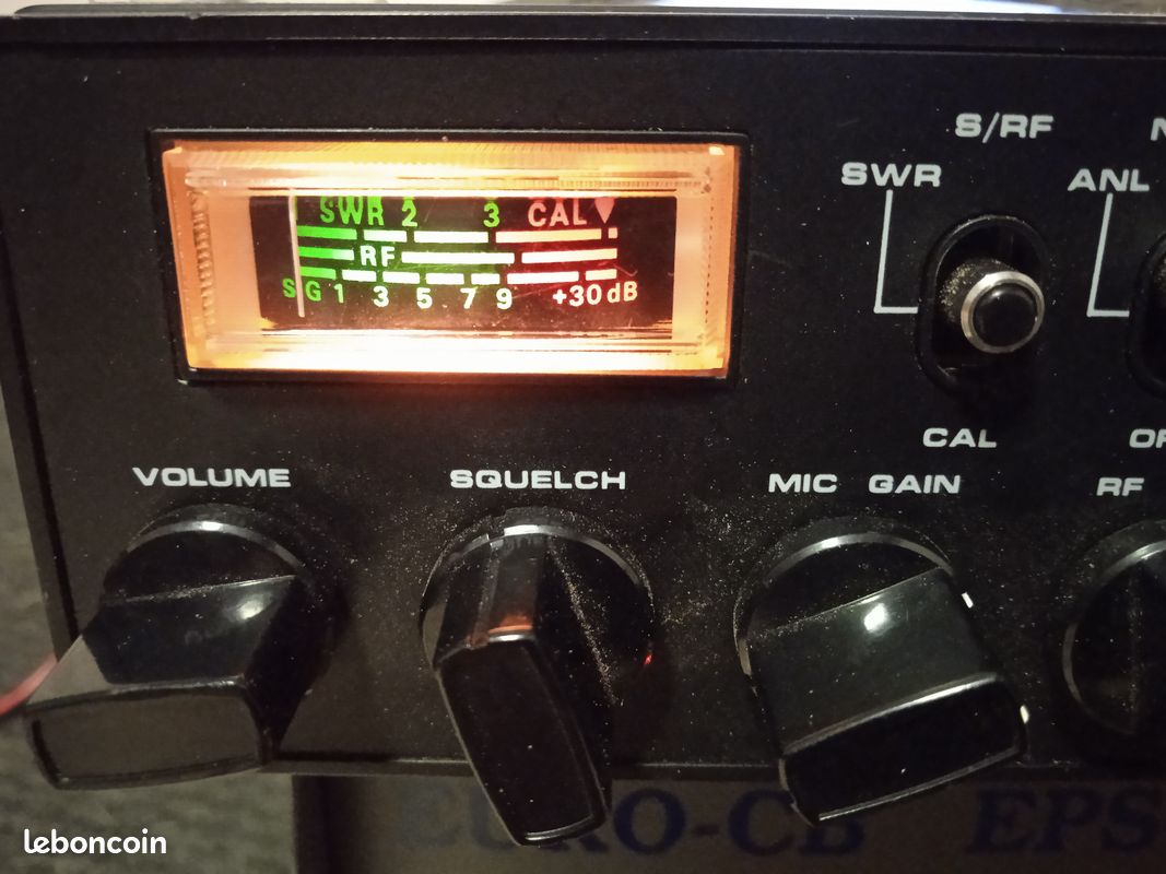 Radio cibie euro cb phoenix 40 canaux avec micro ampli et en ance