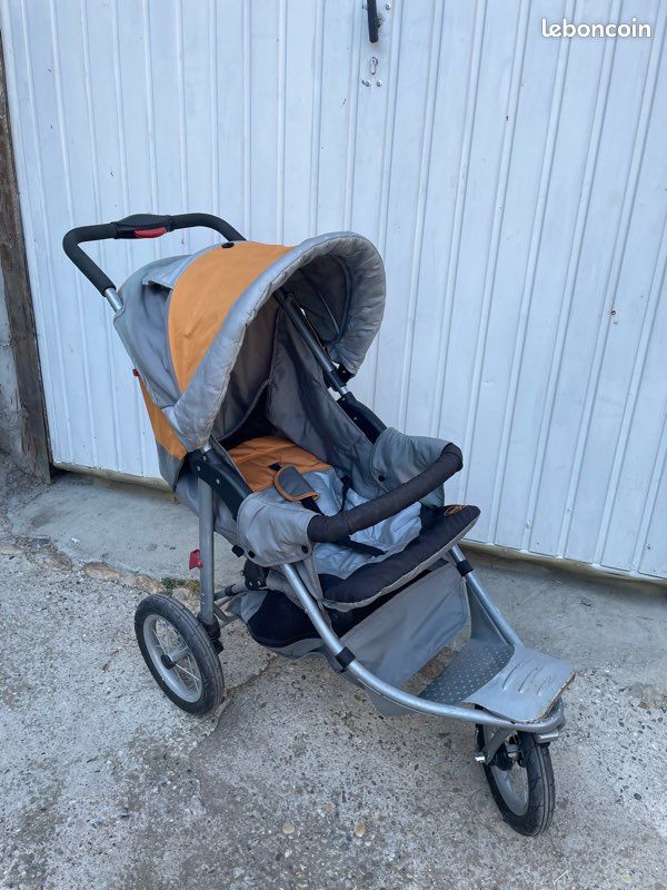 Poussette roues Bambisol bon état 40 Euros Équipement bébé