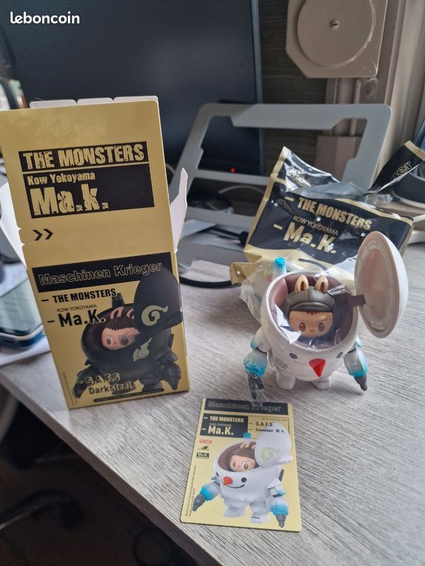 Figurine Pop Mart Labubu the Monsters Maschinen Krieger comme neuve snowman (image 1)