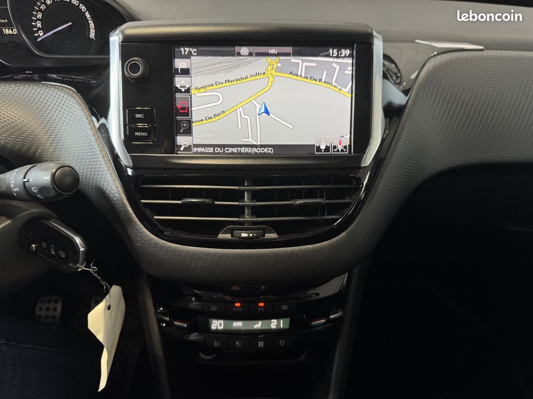 Peugeot 2008 1.6 BLUEHDI 100CH GT-LINE PLB AUTO (image 15)