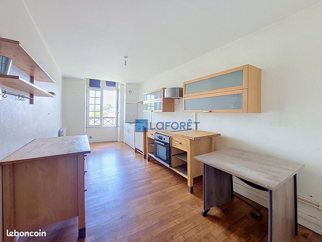 Appartement 4 pièces 91 m² · à La Fère · 91 m² · 79 900 €