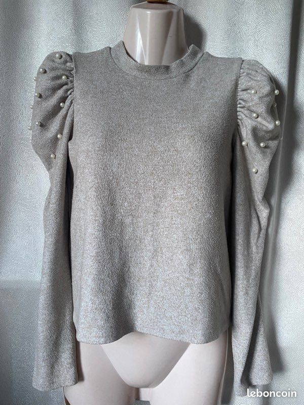 Sweat Zara Manches Ethniques Brodées De Perles - Taille S - Bleu - Occasion Très Bon état (quelques Perles Manquantes)