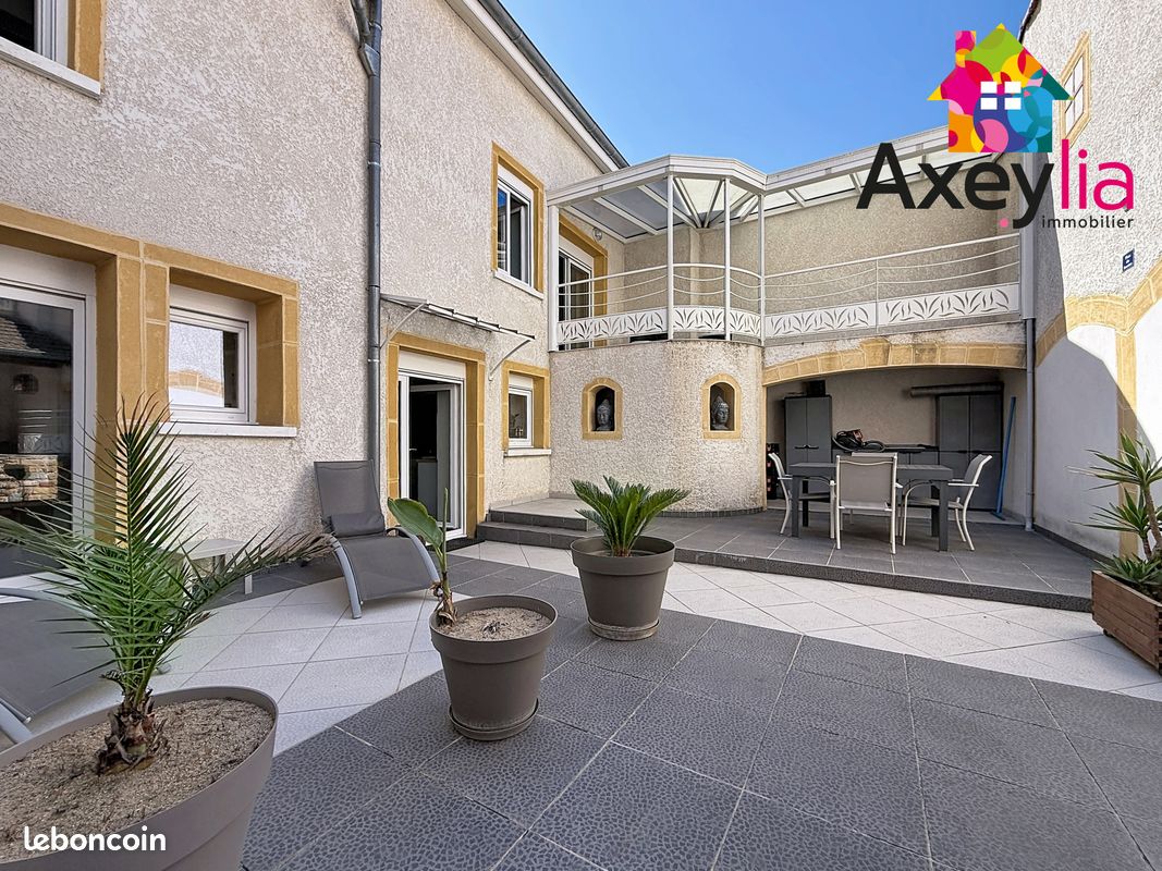 Maison 5 pièces 145 m² · à Roanne · 145 m² · 245 000 €
